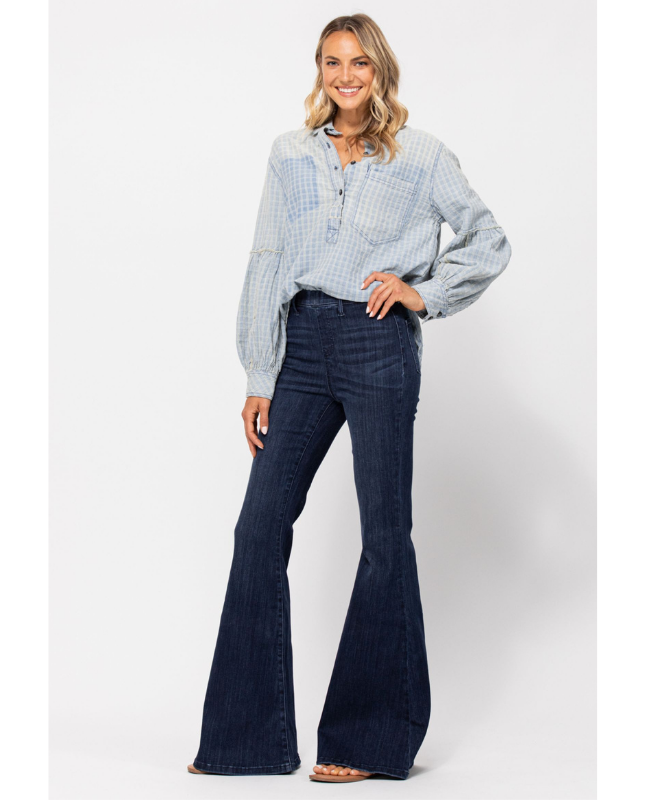 Judy Blue Super Groovy Flare Jeggings