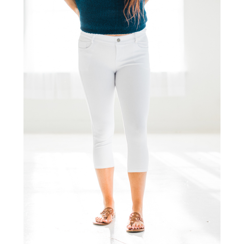 Quintessential Spring Jeggings in White - Shop with Leila