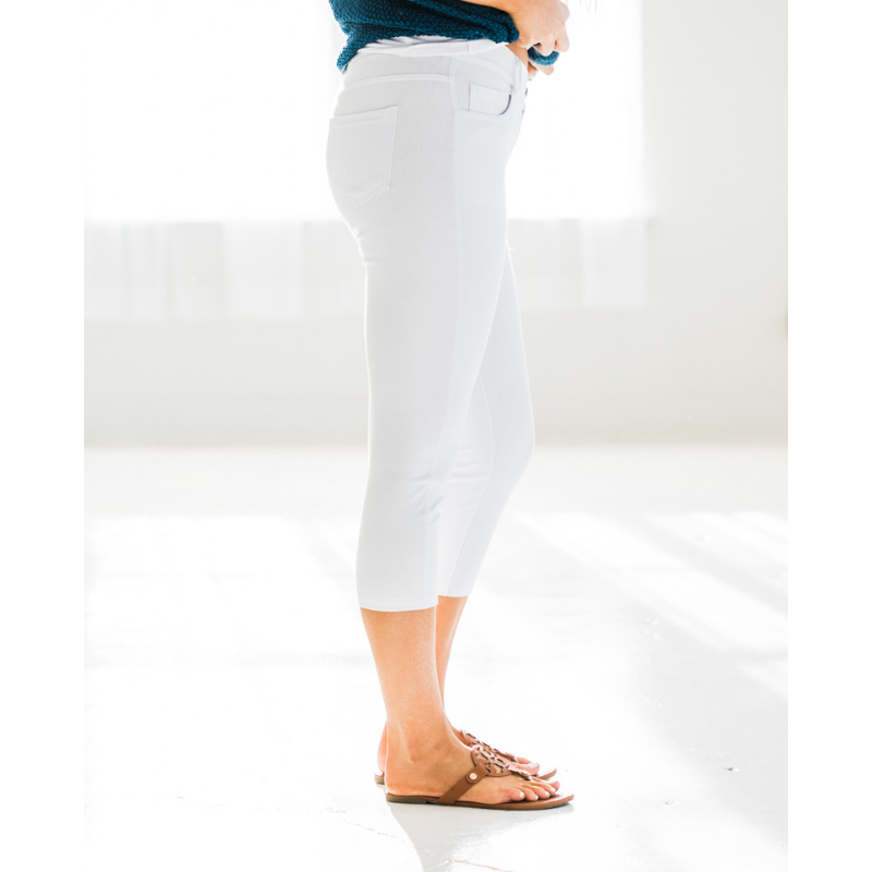 Quintessential Spring Jeggings in White - Shop with Leila
